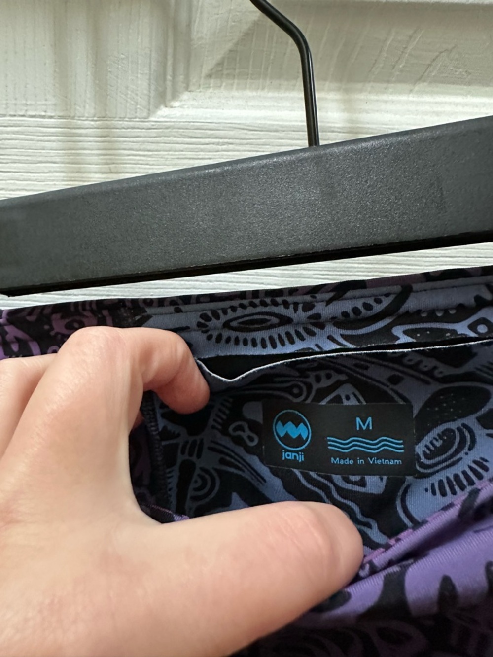 Janji Women's 7" Groundwork Pace shorts purple batik m medium blue bike spandex - Picture 4 of 5